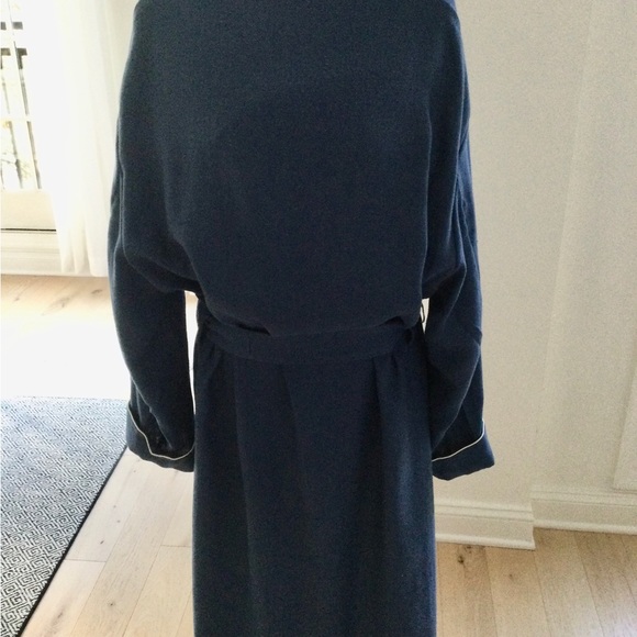 Unisex Robe - Picture 13 of 14
